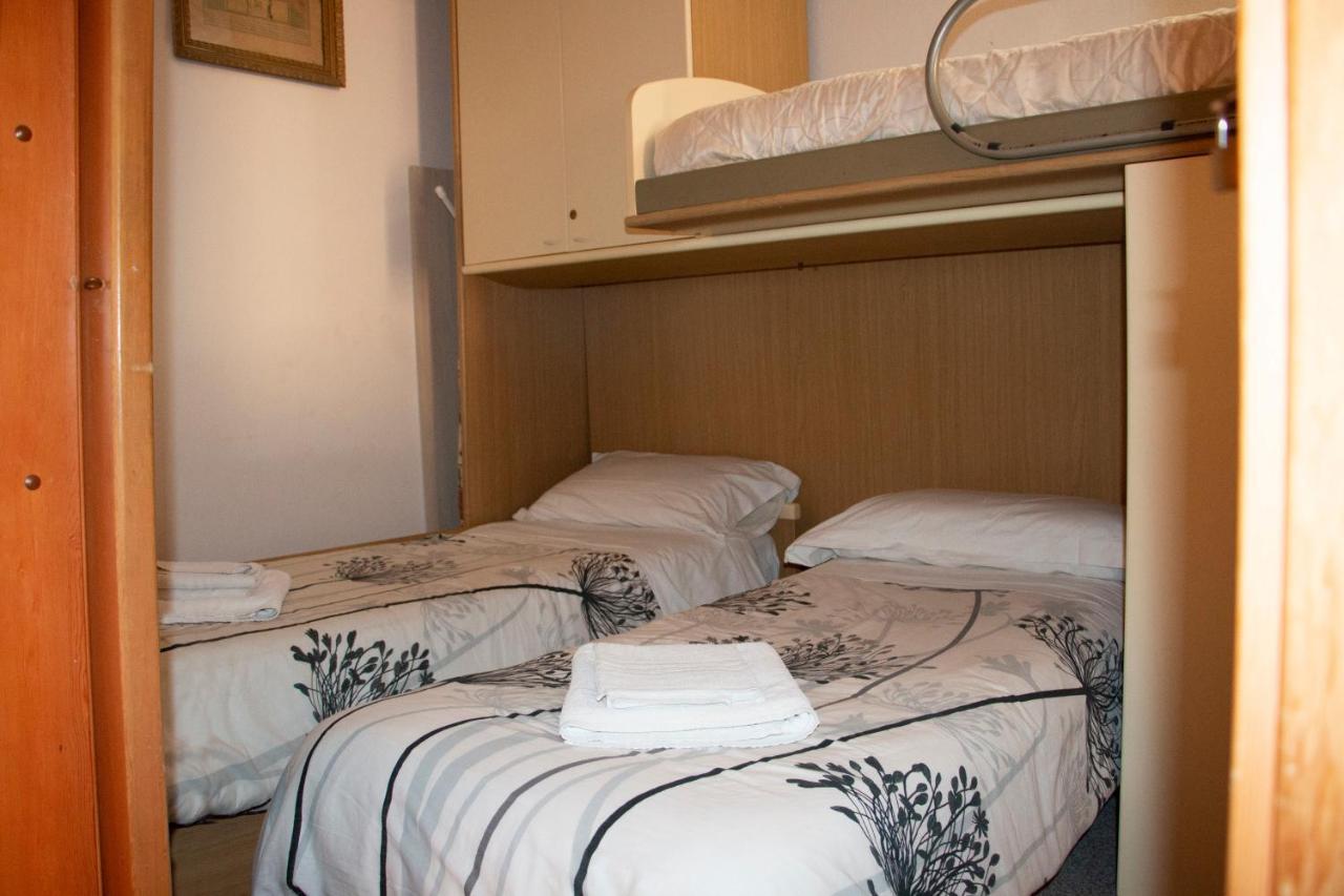 Vintage Apartment Vernazza Luaran gambar